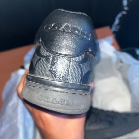 Coach shoes size 10 barely worn - Picture 2 of 7